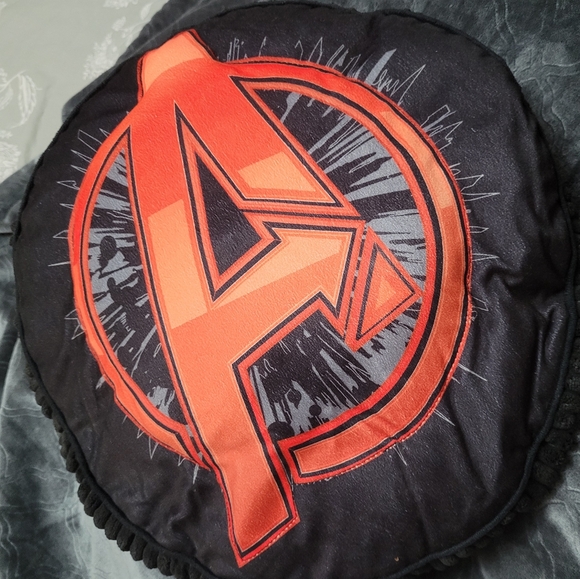 Marvel Themed Decorative Pillows - Picture 5 of 6